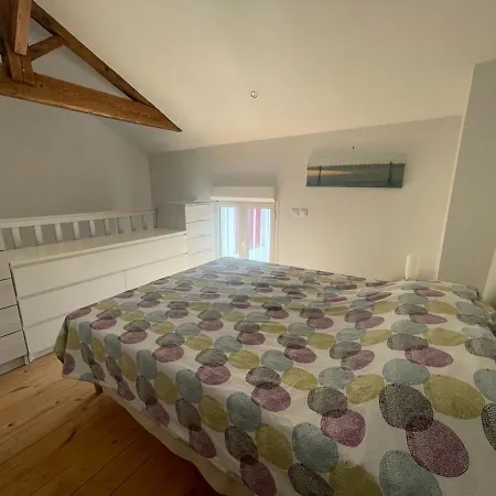 Triplex Calme Avec Terrasse, Climatisation, Proche Et Commerces A - Fr-1-474-249